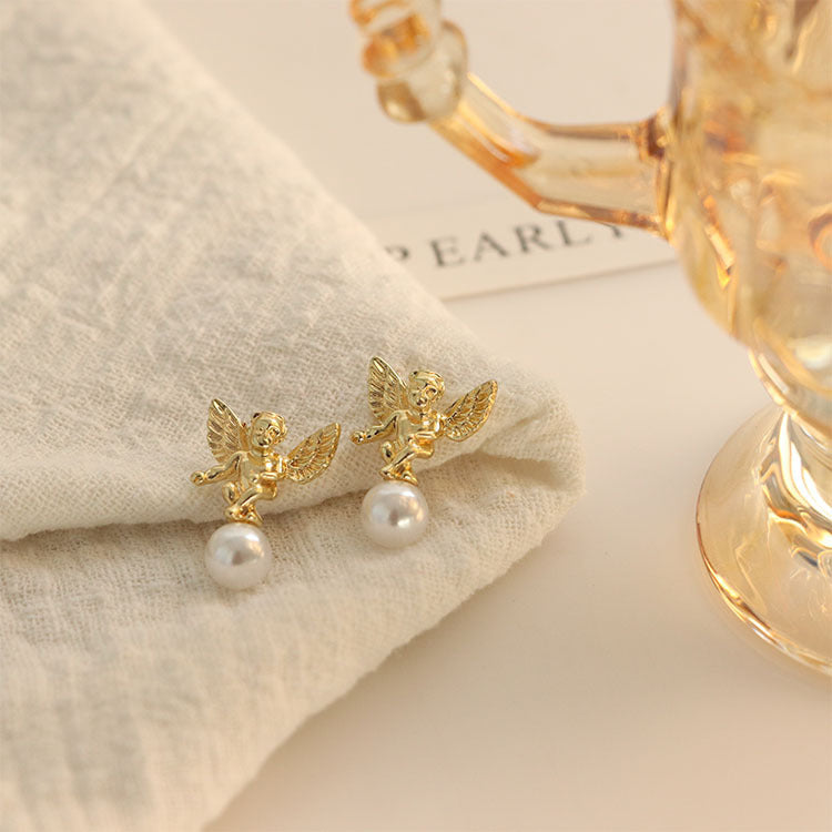 Women Gentle Lady Pearl Earrings