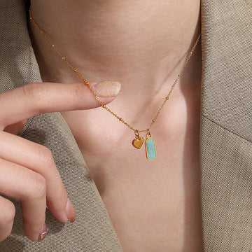 Light Luxury Titanium Heart Stone Pendant - Niza Noir