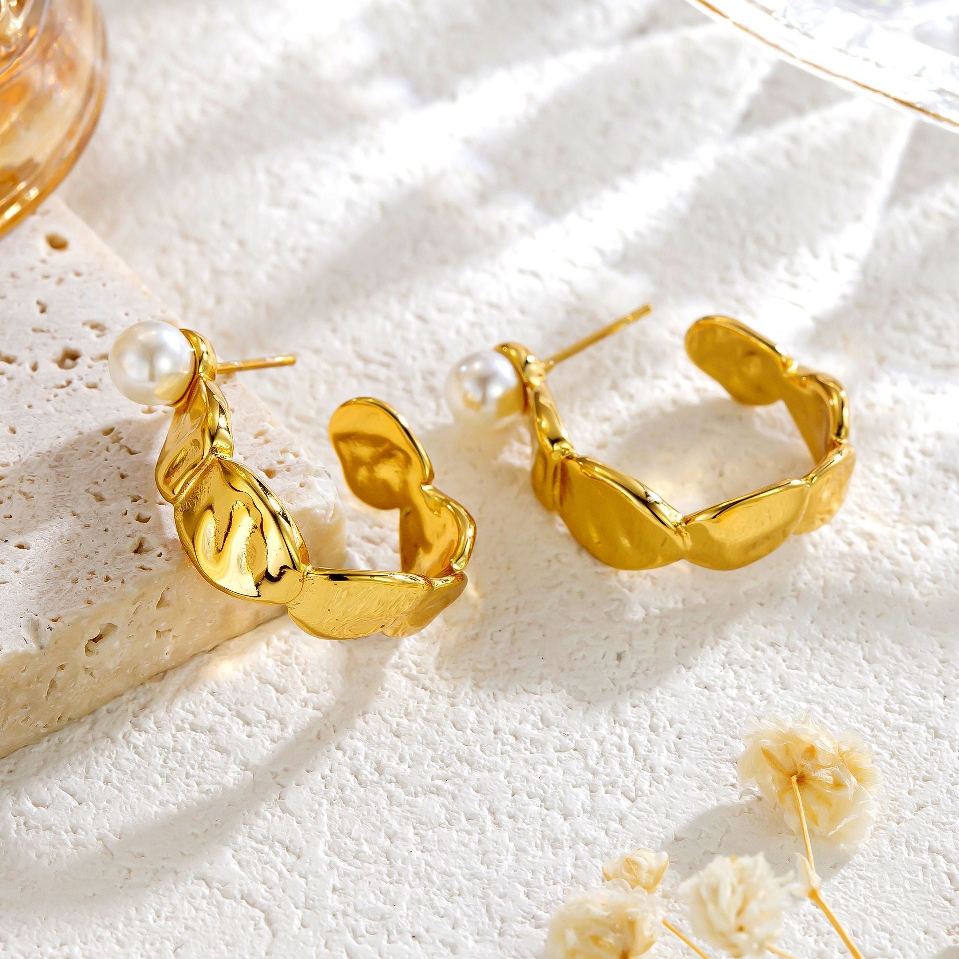 Fashion Titanium Steel Round Pearl Earrings - Niza Noir