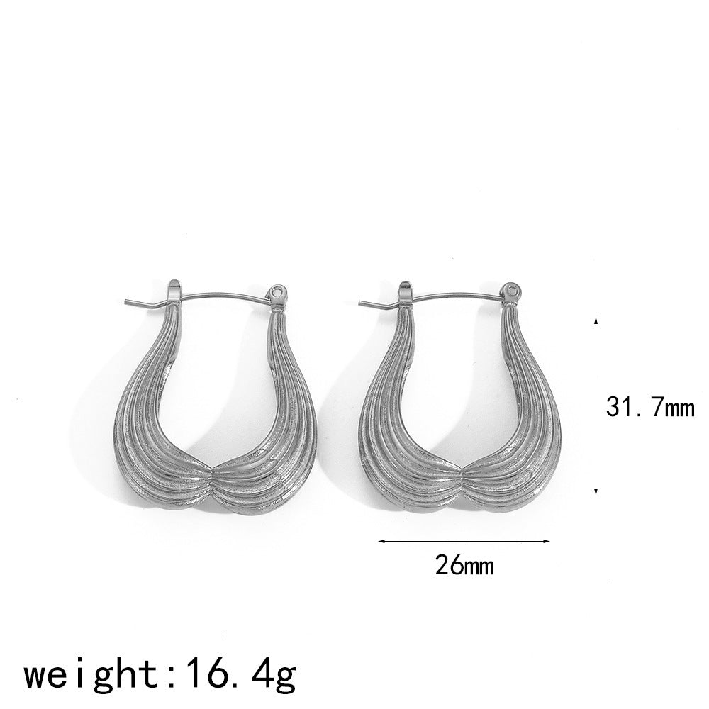 Exaggerated Peach Heart-shaped Earrings - Niza Noir