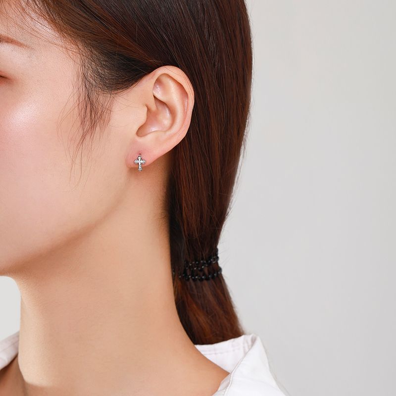S925 Silver Temperament Diamond Cross Earrings